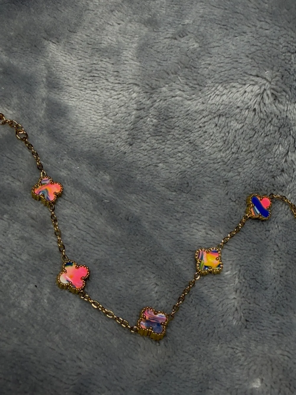 Gold Mini Clover Bracelet Rainbow Sherbet - Picture 2 of 4